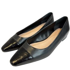 Banana Republic black leather & patent leather cap-toe ballet flats Shoe Size 7